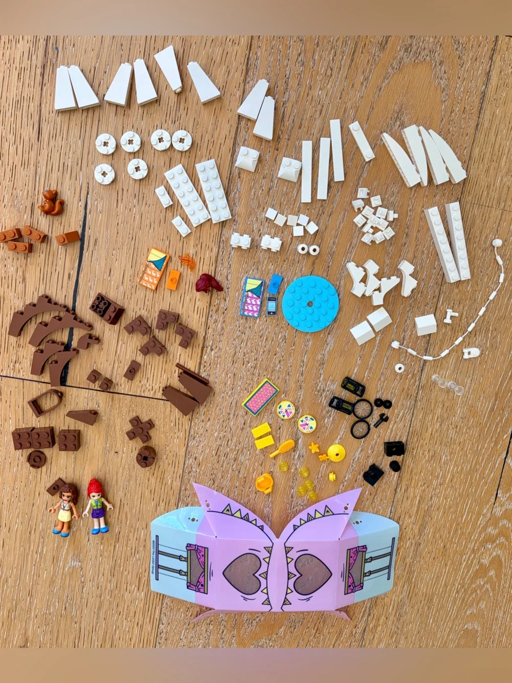 LEGO Friends Nature Glamping Set (41392) Like New-no box